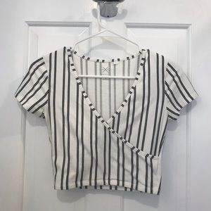 Pacsun cropped wrap tshirt